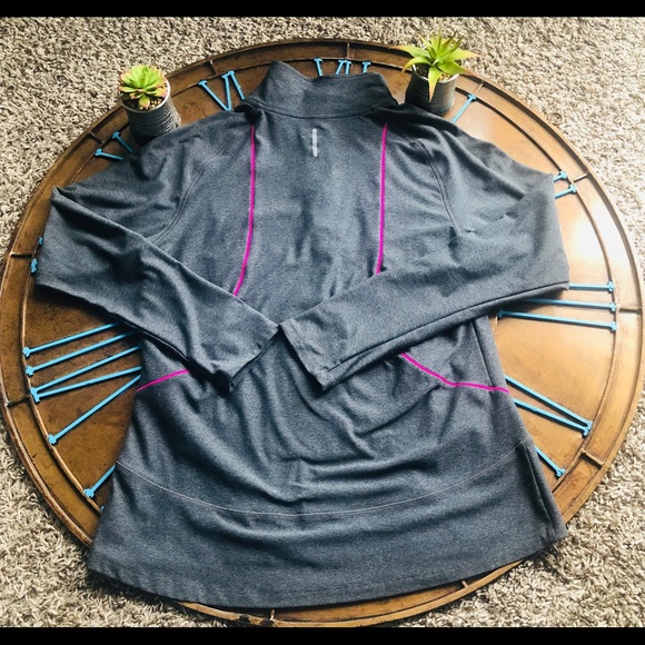 CHAMPION - L GREY W/ PINK TRIM ATHLETIC PULLOVER - Picture 4 of 6